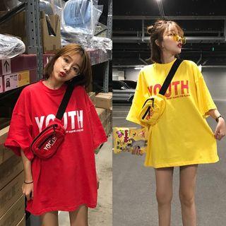 Lettering Elbow Sleeve T-shirt + Crossbody Bag
