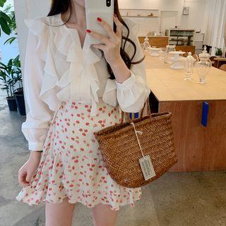 Long-sleeve Ruffle Blouse / Floral Print Mini A-line Skirt