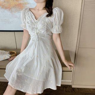 V Collar Embroider Short-sleeved Dress