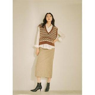 Slit-back Wool Blend Skirt