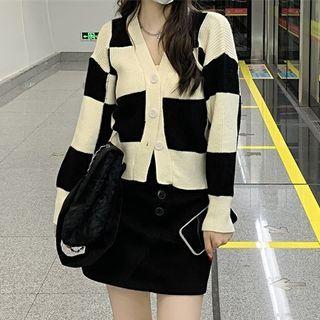 Checkerboard Cardigan Almond & Black - One Size