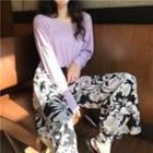 Plain Long Sleeve T-shirt / Floral Print Wide Leg Pants