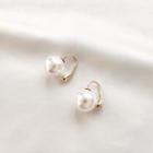 Faux-pearl Earring 1 Pair - White & Gold - One Size