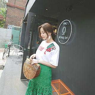 Flower-patch Lettering T-shirt