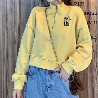 Mock Neck Half-zip Print Cropped Top