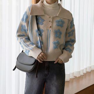 Collared Boucl -flower Sweater Beige - One Size