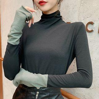 Color Panel Mock-turtleneck Long-sleeve T-shirt