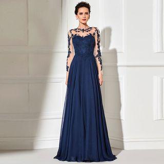 Long-sleeve Appliqued A-line Evening Dress