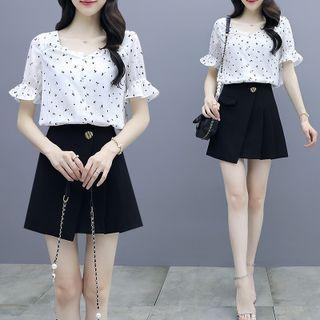 Set: Short-sleeve Floral Print Ruffled Blouse + Pleated A-line Skirt