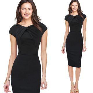 Short-sleeve Knotted Sheath Dress