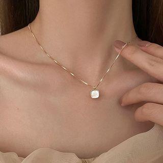 Square Mock Shell Necklace Gold - One Size