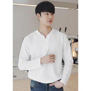 Cutout-neckline Long-sleeve Pullover