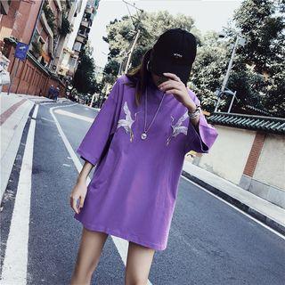 3/4-sleeve Crane Embroidered T-shirt