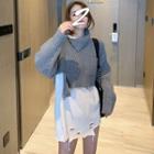Asymmetric Crop Knit Top / Distressed Long T-shirt