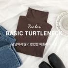 Turtle-neck T-shirt In 7 Colors