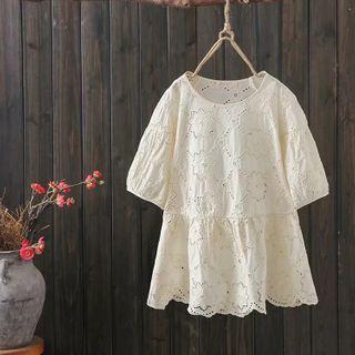 Elbow-sleeve Eyelet Peplum Blouse
