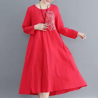 3/4-sleeve Midi Embroidered Dress