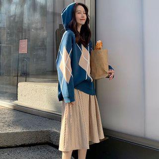 Argyle Print Knit Hoodie / Midi A-line Knit Skirt