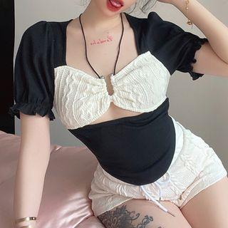 Short-sleeve Two-tone Cutout Crop Top