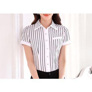 Short-sleeve Striped Shirt / Slim-fit Pants