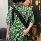 Snake Pattern Loose-fit Short-sleeve Shirt Green - One Size