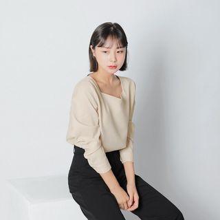 [lovb] Square-neck Crepe Blouse
