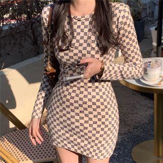 Long-sleeve Lettering Print Mini Bodycon Dress Black & White - One Size
