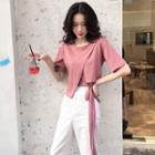 Side Tie Short-sleeve T-shirt / Cropped Pants