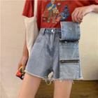 Frayed Hem Pocket Detail Denim Shorts