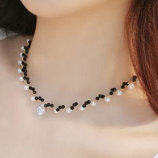 Faux Crystal Layered Choker