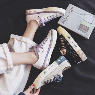 Butterfly Print Canvas Lace-up Sneakers