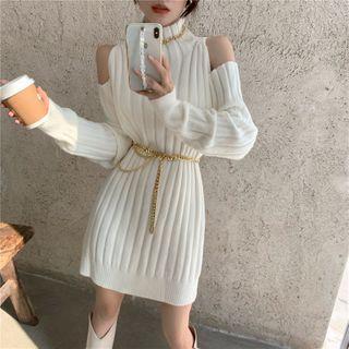 Cold Shoulder Mock-neck Sweater / Chain Belt