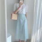 Short-sleeve Crew Neck Top / Midi A-line Skirt