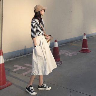 Set: Short-sleeve Striped T-shirt + Wide-leg Pants