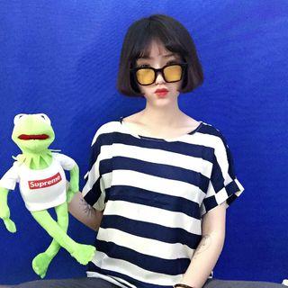 Short-sleeve Loose-fit Crewneck Striped Sheath T-shirt