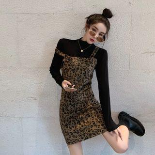 Long-sleeve Mock-neck T-shirt / Leopard Print Mini Overall Dress
