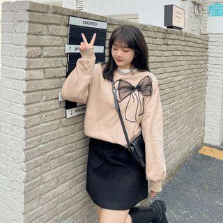 Bow Embroidered Sweatshirt