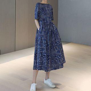Short Sleeve Boatneck Check Midi A-line Dress