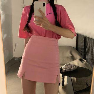 Elbow-sleeve Lettering T-shirt / Mini Fitted Skirt