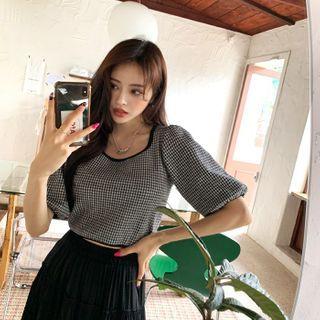 Puff-sleeve Houndstooth Crop Top