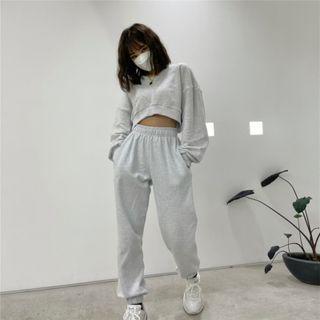 Set: Cropped Sweatshirt + Loose Fit Jogger Sweatpants