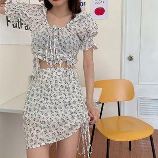 Floral Print Bell-sleeve Cropped Top / Mini A-line Skirt