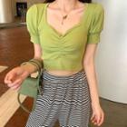 Short-sleeve Cropped T-shirt / Striped Wide-leg Pants