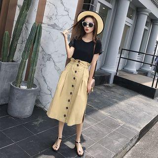 Set: Short-sleeve T-shirt + Buttoned Midi Skirt