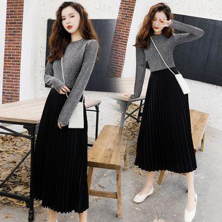 Long-sleeve Knit Panel Pleated Midi Dress