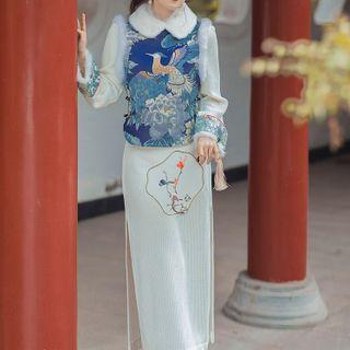 Set: Furry Trim Embroidered Vest + Long-sleeve Floral Printed Panel Dress