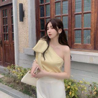 One Shoulder Bow Plain Top