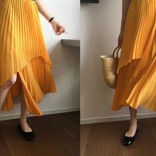 Band-waist Accordion-pleat Asymmetric-hem Skirt