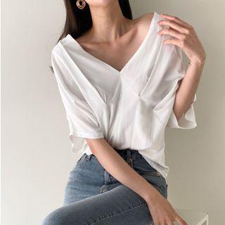 Elbow-sleeve V-neck Slit Blouse