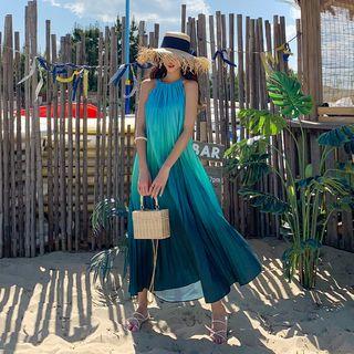 Halter-neck Gradation Long Sun Dress